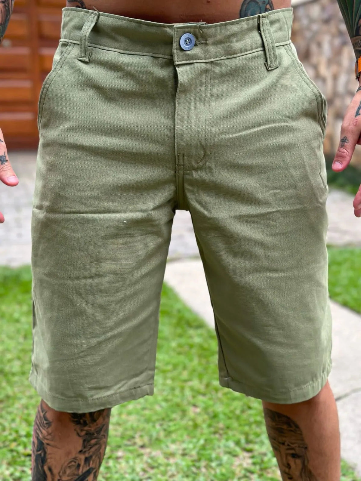 Bermuda masculina em sarja