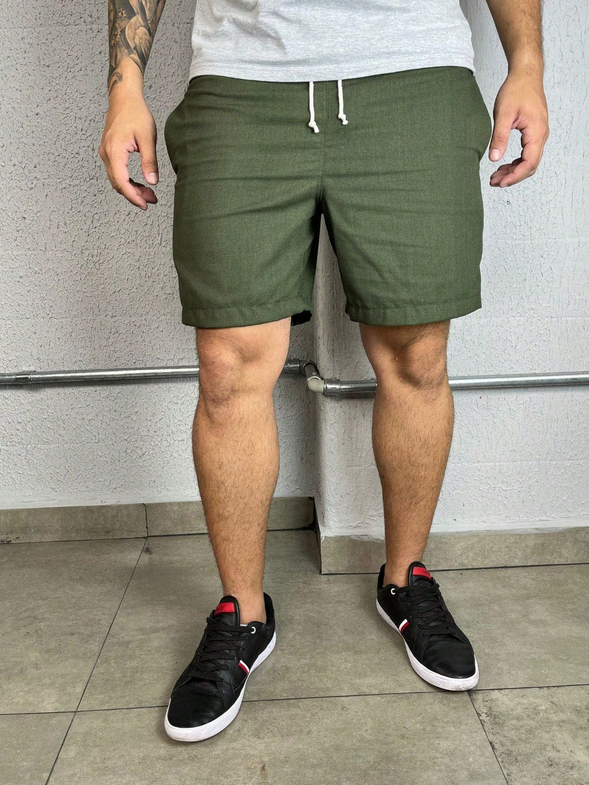 Bermuda em Linho Masculina com Cordão