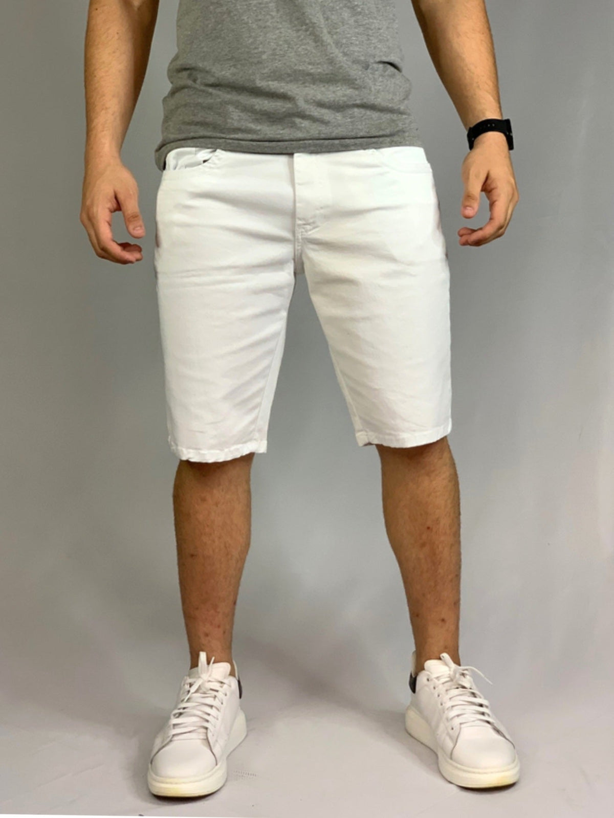 Bermuda masculina branca sarja em brim