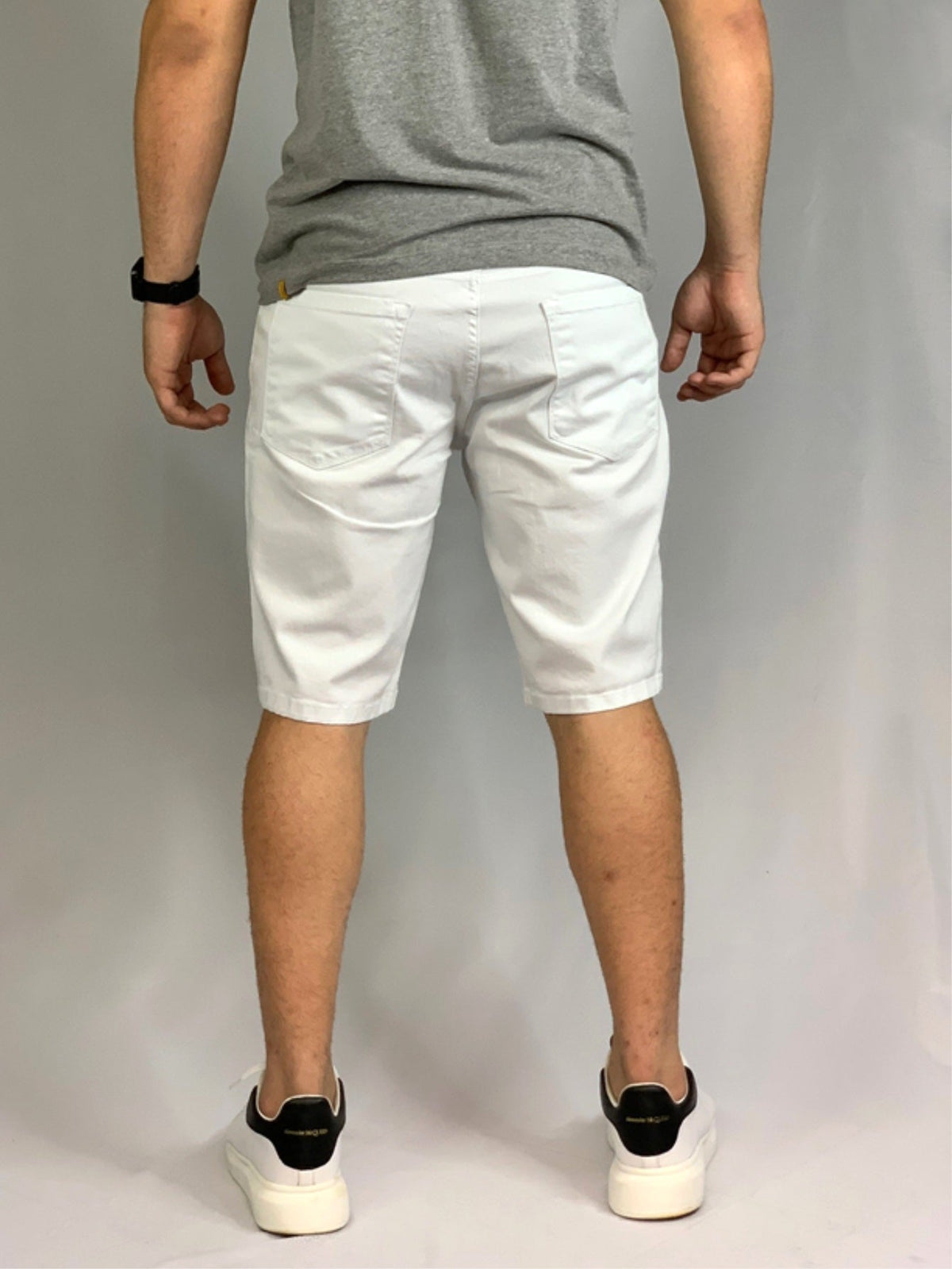 Bermuda masculina branca sarja em brim